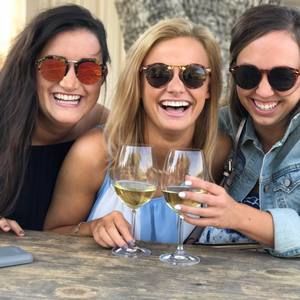 Meet your Posher, Laura